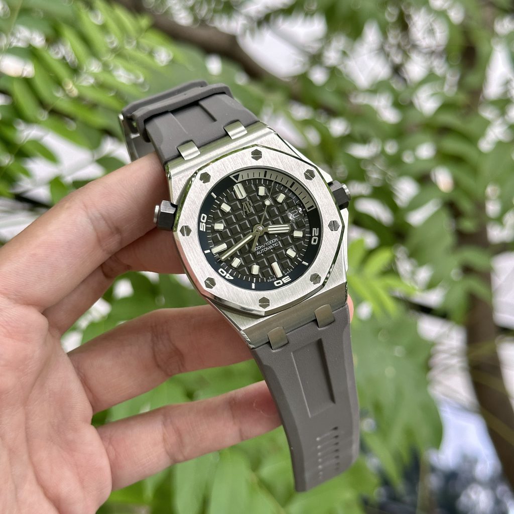 Audemars Piguet Royal Oak Offshore 15720ST Gray Replica APS 42mm (6)