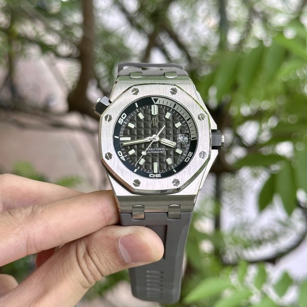 Audemars Piguet Royal Oak Offshore 15720ST Gray Replica APS 42mm (6)