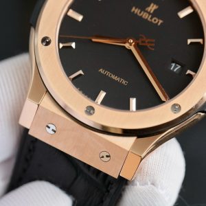 Hublot Classic Fusion King Gold Replica Watches Black Dial JJF 2024