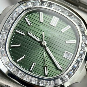 Patek Philippe Nautilus 5723 Replica Watch Green Dial Baguette Gemstones 3K 40mm (1)