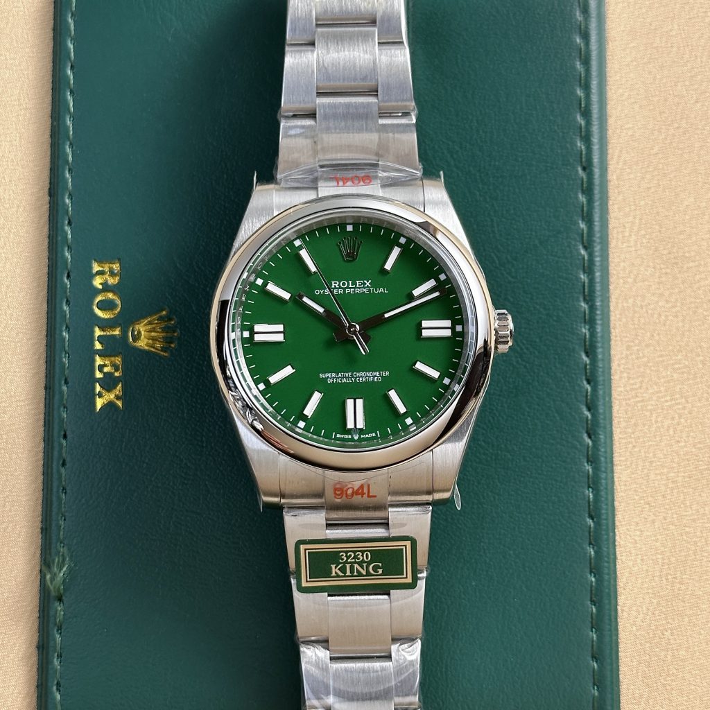 Rolex Oyster Perpetual 124300 Replica Watch Green Dial King Factory 41mm (1)