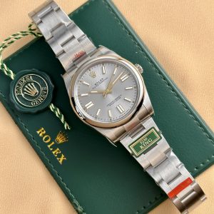 Rolex Oyster Perpetual 124300 Replica Watch Rhodium Dial King Factory 41mm (1)