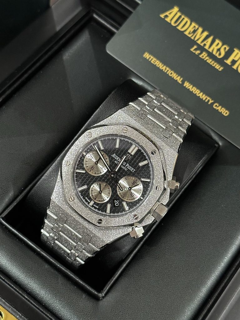Audemars Piguet Royal Oak 26331BC Frosted-Gold Black Dial (2)