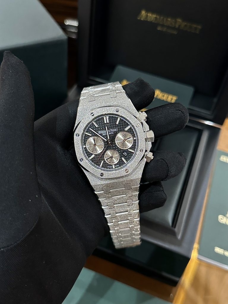 Audemars Piguet Royal Oak 26331BC Frosted-Gold Black Dial (2)
