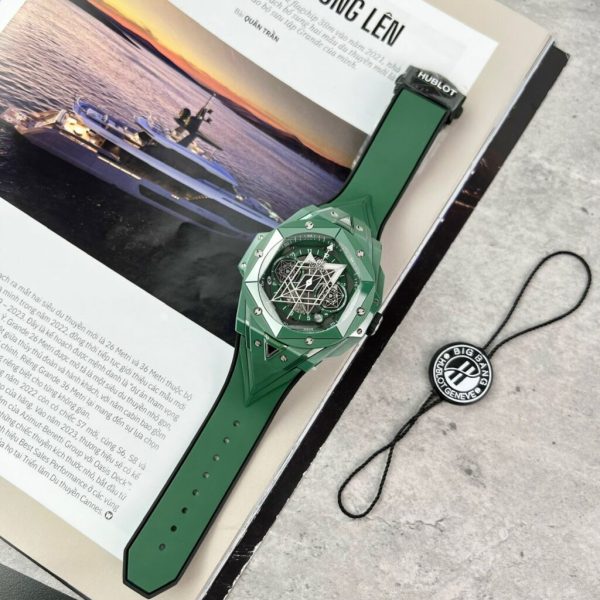 Hublot Big Bang Sang Bleu II Green Ceramic Replica Watches BBF (10)