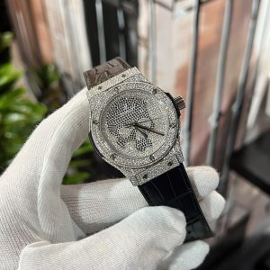 Hublot Classic Fusion Replica Watches Custom Mossanite Diamonds Skull 42mm (2)