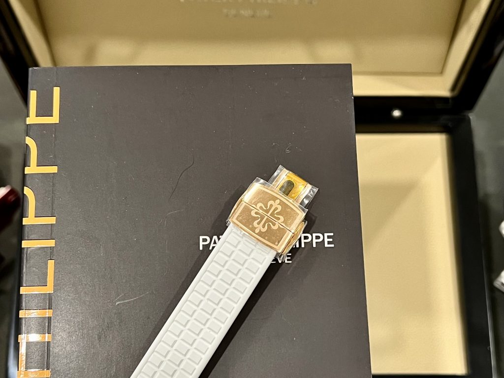 Patek Philippe Aquanaut 5067A Replica Watches Best Quality (1)