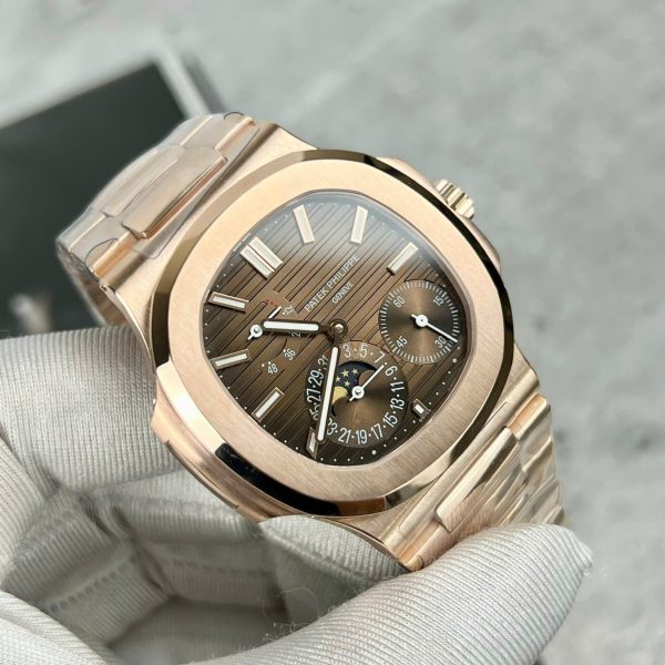 Patek Philippe Nautilus 5712R 18K Rose Gold Wrapped Chocolate Dial 40mm (2)