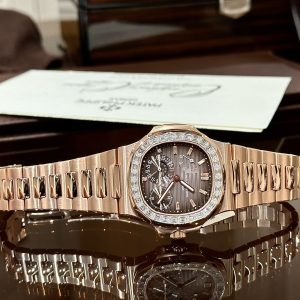 Patek Philippe Nautilus 5724 18K Gold Wrapped Custom Moissanite Diamonds 40mm (1)
