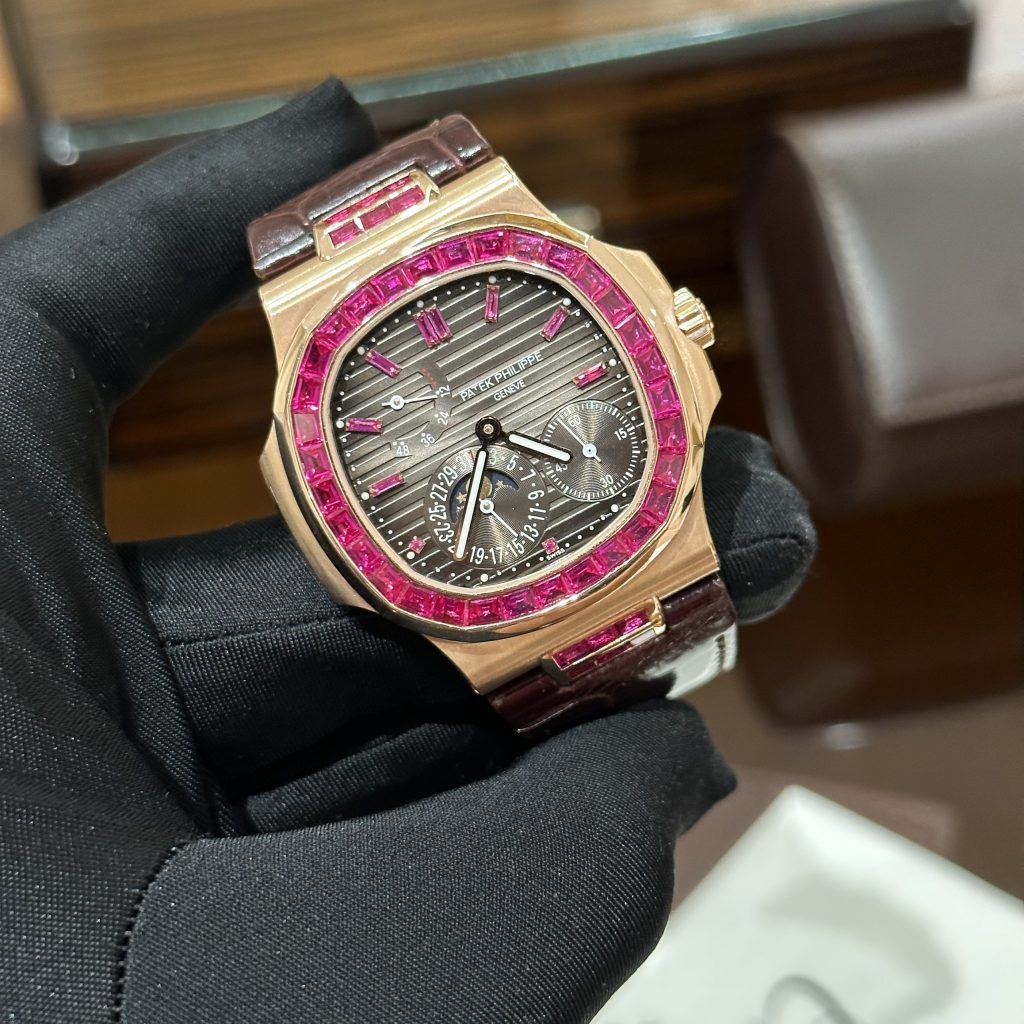 Patek Philippe Nautilus 5724 18K Gold Wrapped Custom Red Ruby 40mm (1)