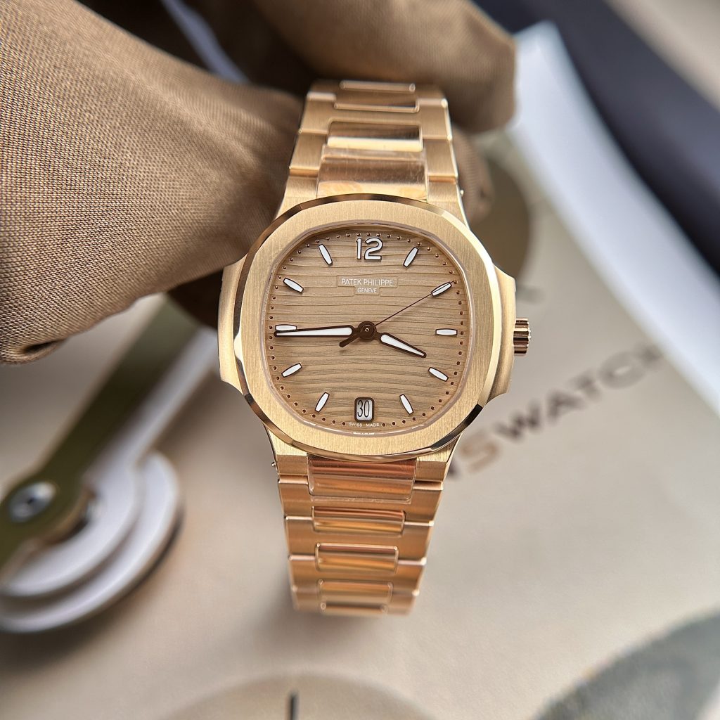 Patek Philippe Nautilus 7118 Rose Gold Replica Watches Best Quality (1)