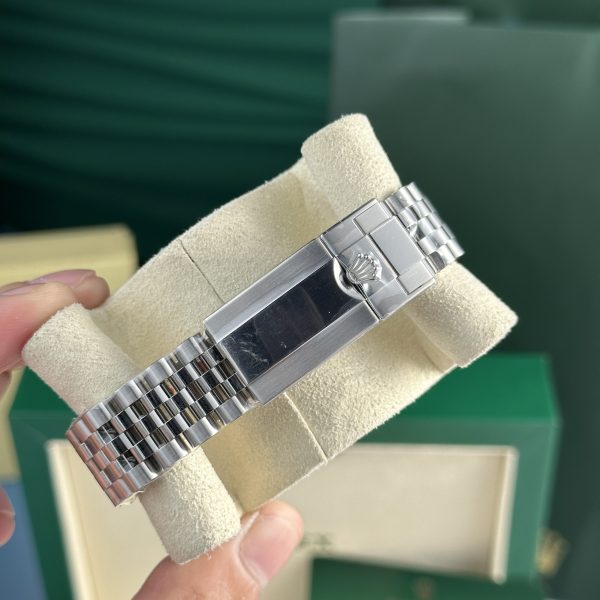 Rolex GMT-Master II 126710LN Replica Watches Julibee Strap Clean Factory (12)