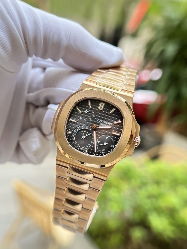 Patek Philippe Nautilus 5712 Replica Watches Best Quality PPF Factory 40mm (1)