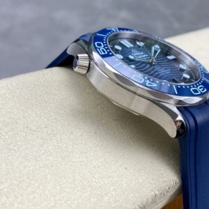 Omega Seamaster Summer Blue Fake Watches Best Quality VS Factory 42mm (9)