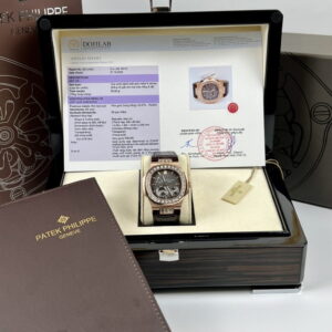 Patek Philippe Nautilus 5724 18K Gold Wrapped and Moissanite Diamonds 40mm (6)