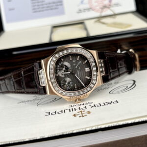 Patek Philippe Nautilus 5724 18K Gold Wrapped and Moissanite Diamonds 40mm (6)