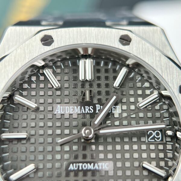 Audemars Piguet Replica Watches Royal Oak Grey Dial 15450ST IP Factory 37mm (2)
