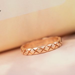 Chanel Women’s Custom Rings Rose Gold 18k (2)