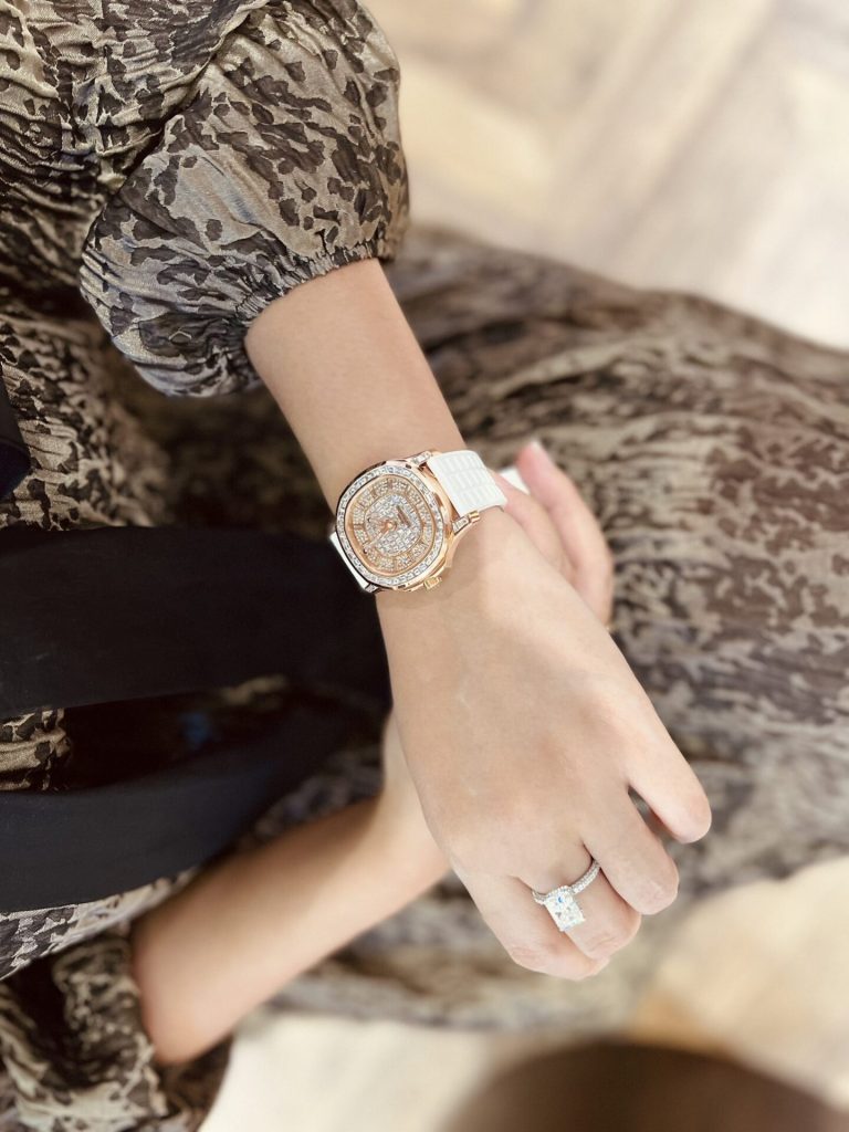 Patek Philippe Aquanaut 5062 Real Gold 18K Natural Diamonds Best Replica Watch 38 (4)