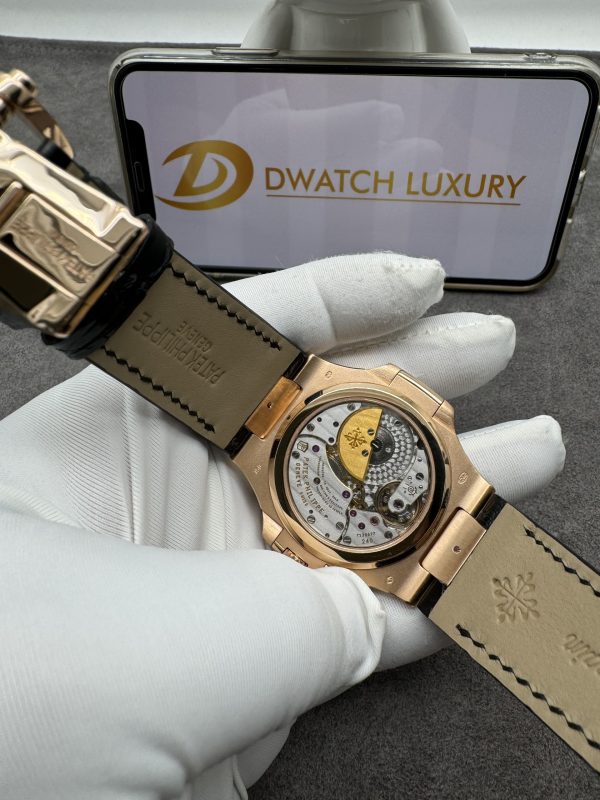 Patek Philippe Nautilus 5724R Solid Gold Diamond CVD Replica Watch 40mm (9)
