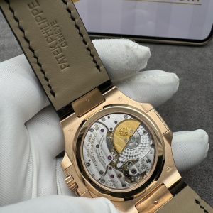 Patek Philippe Nautilus 5724R Solid Gold Diamond CVD Replica Watch 40mm (9)