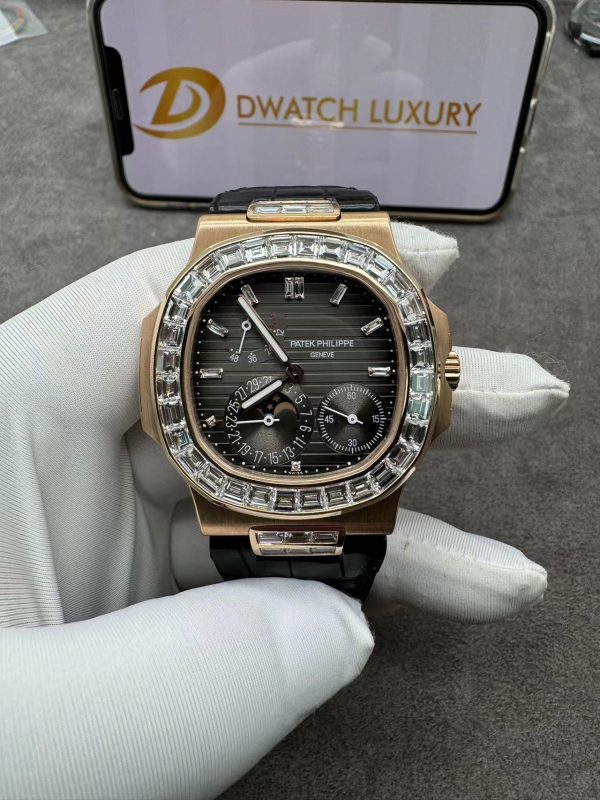 Patek Philippe Nautilus 5724R Solid Gold Diamond CVD Replica Watch 40mm (9)
