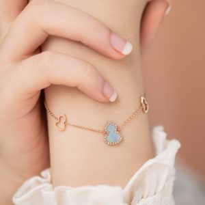 Qeelin Petite Wulu Bracelet Gourd Custom Natural Diamond Rose Gold 18k (2)