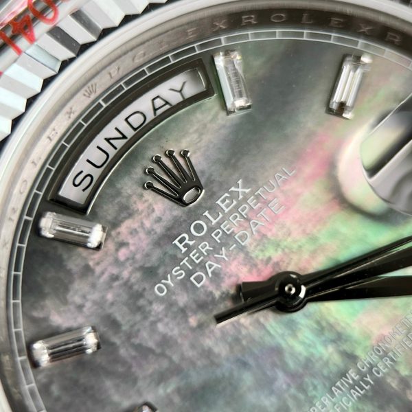 Rolex Day-Date 228236 Mother Of Pearl Replica Watch GM Factory 40mm (2)