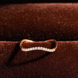 Women's Ring With Wavy Design Crafted In 18k Rose Gold And Studded With Natural Diamonds (2)