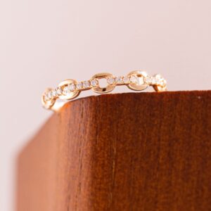 Women's Ring with Natural Diamond Crafted in 18k Rose Gold (2)