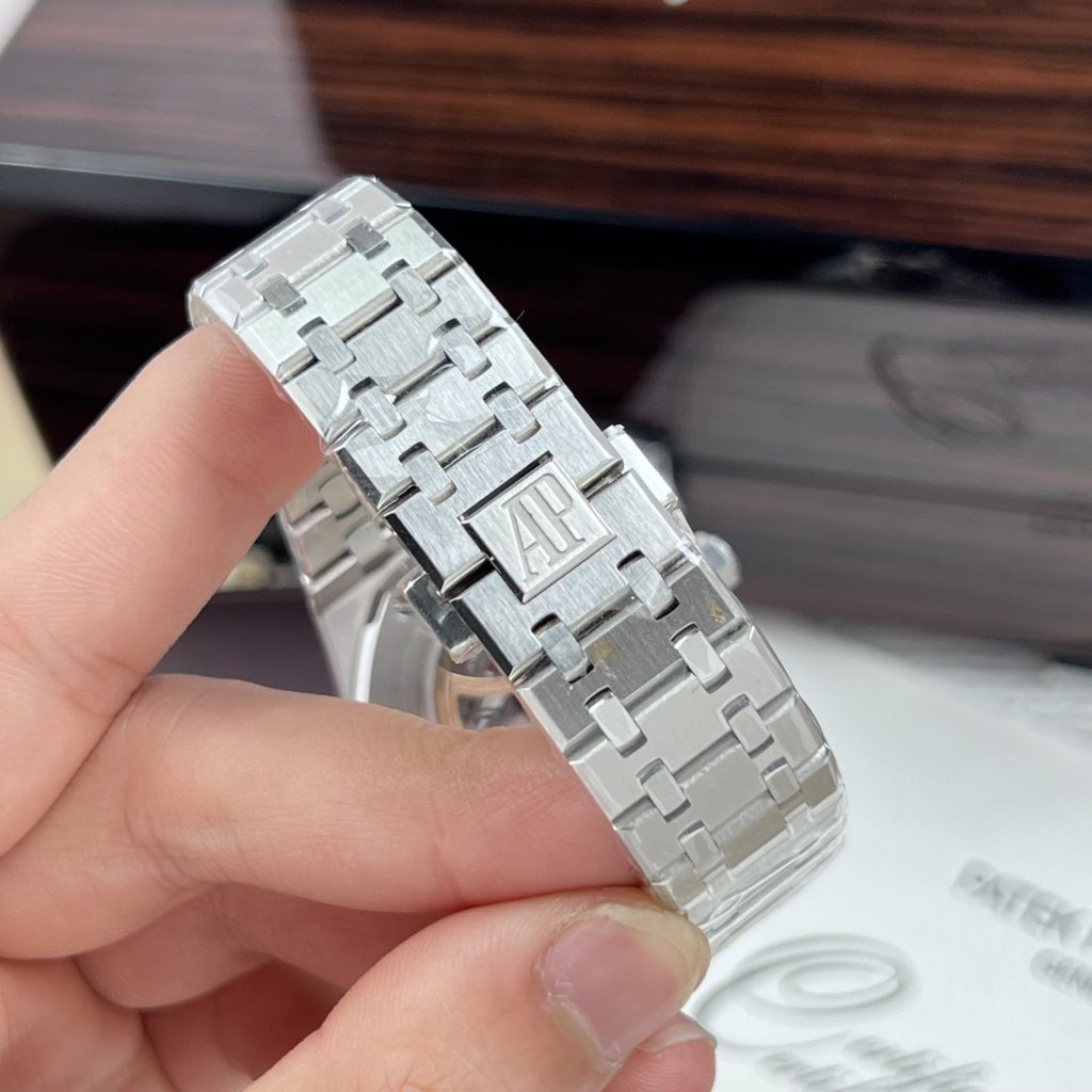 Audemars Piguet Royal Oak 15412BC Replica Watch at DWatch Global (1)