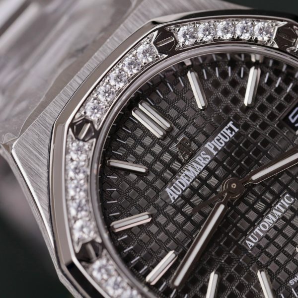 Audemars Piguet Royal Oak Customs Moissanite Diamonds Bezel IPF 37mm (3)