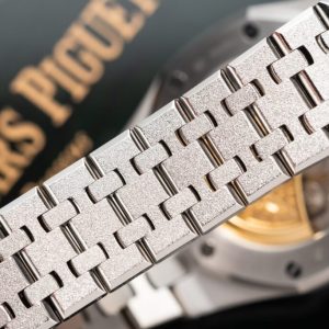 Audemars-Piguet Royal Oak Frosted Gold 15454BC Replica Watches 37mm (8)