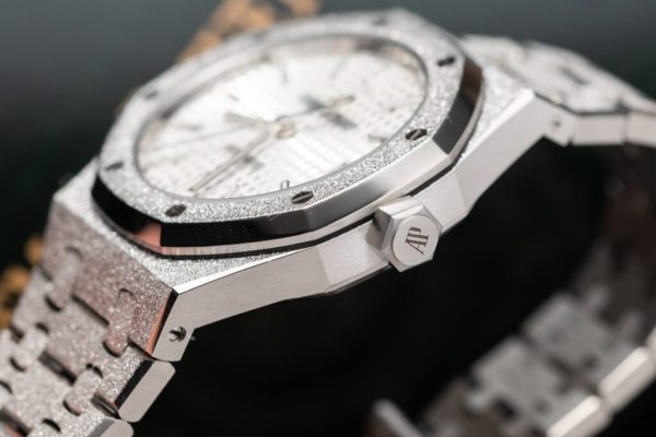 Audemars-Piguet Royal Oak Frosted Gold 15454BC Replica Watches 37mm (8)