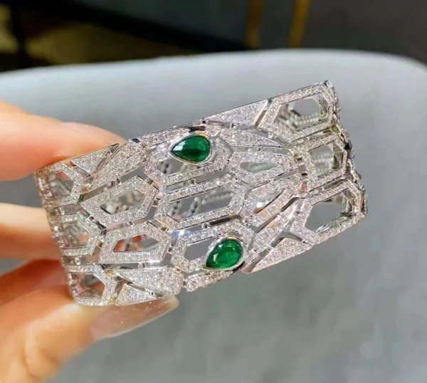 Bvlgari Serpenti Bracelet Custom Emerald Diamond White Gold 18K (2)