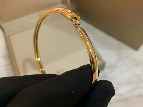 Cartier De Panthére Bracelet Custom 18K Gold (2)