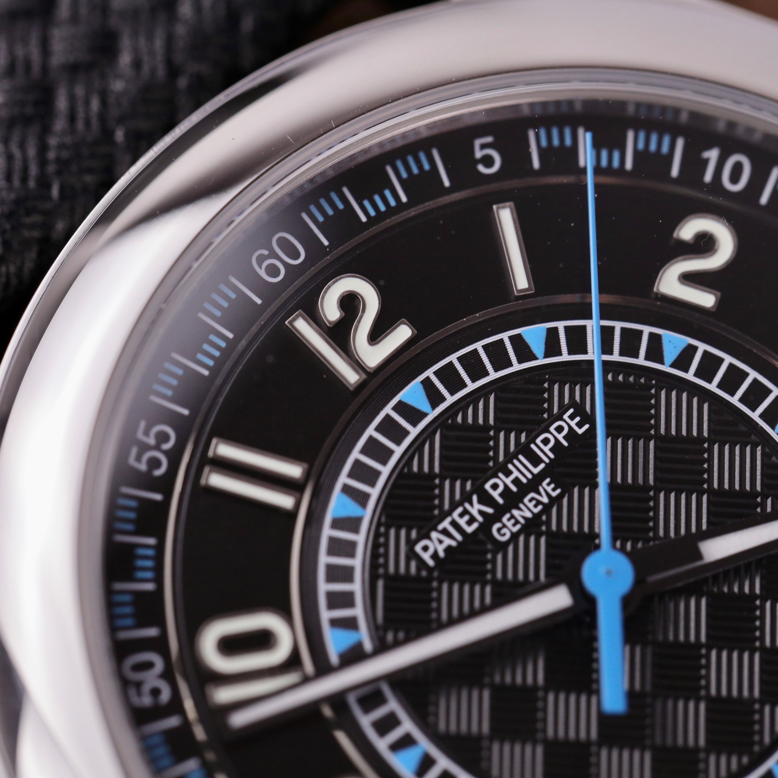 Patek Philippe Calatrava 6007G-011 Replica Watches Leather Strap 39mm (8) Patek Philippe Calatrava 6007G-011 Replica Watches Leather Strap 39mm (10)