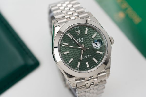 Rolex DateJust 126200 Green Motif Dial Best Replica Clean Factory 36mm (4)