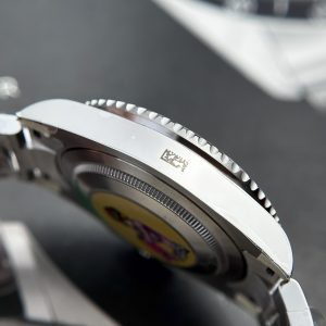 Rolex GMT-Master II 126710BLRO Pepsi V3 Oyster Bracelet Best Replica (3)