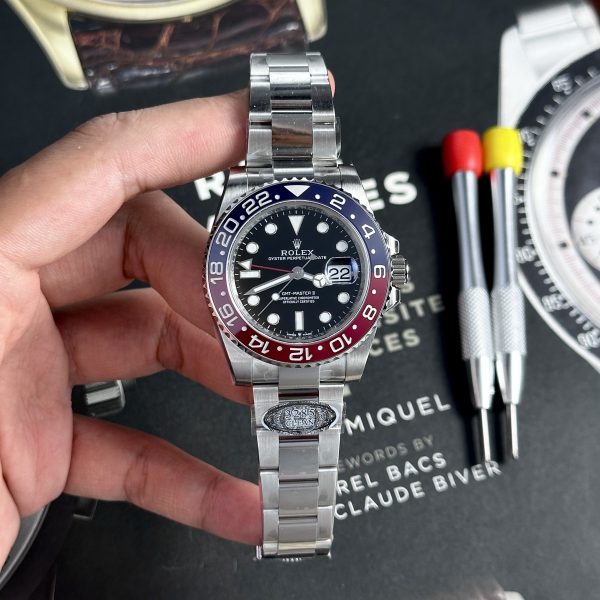 Rolex GMT-Master II 126710BLRO Pepsi V3 Oyster Bracelet Best Replica (3)