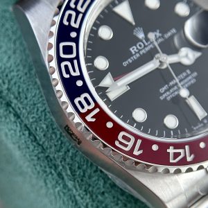 Rolex GMT-Master II 126710BLRO Pepsi V3 Oyster Bracelet Best Replica (3)