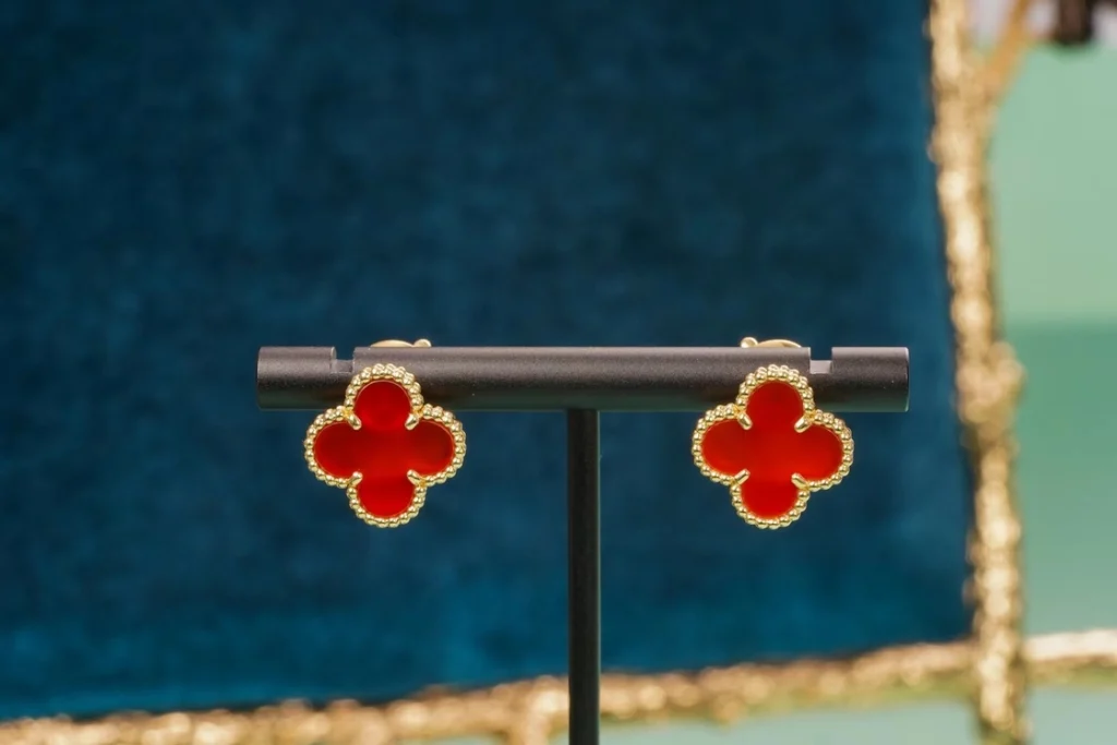 Van Cleef & Arpels Frivole Women Earrings Custom 18K Gold (2)