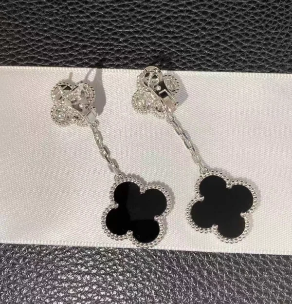 Van Cleef & Arpels Magic Alhambra Earrings 2 Motifs With Agate Diamond White Gold 18K Custom (2)
