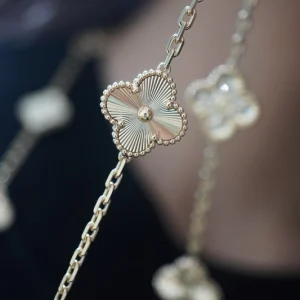 Van Cleef & Arpels Vintage Alhambra 20P Necklace Custom Diamond Gold (2)