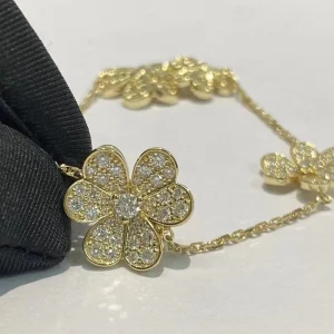 Van Cleef & Arpels Womens Bracelet Custom Diamond 18K Gold (2)
