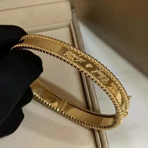 Van Cleef & Arpels Womens Bracelet Custom Gold 18K (2)
