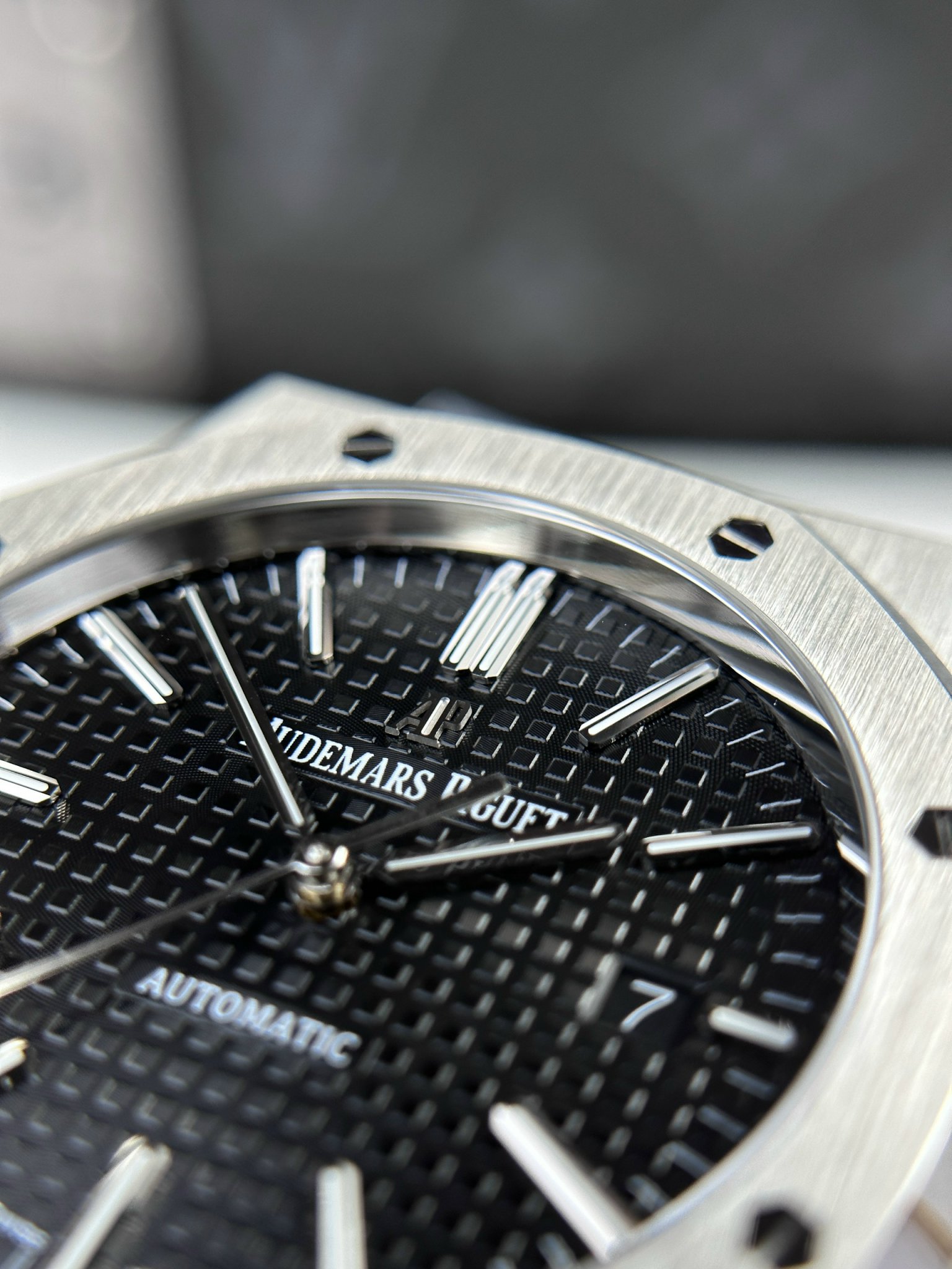 Audemars Piguet Royal Oak 15400ST Black Dial Best Replica APS Factory 41mm (3) Audemars Piguet Royal Oak 15400ST Black Dial Best Replica APS Factory 41mm (5)