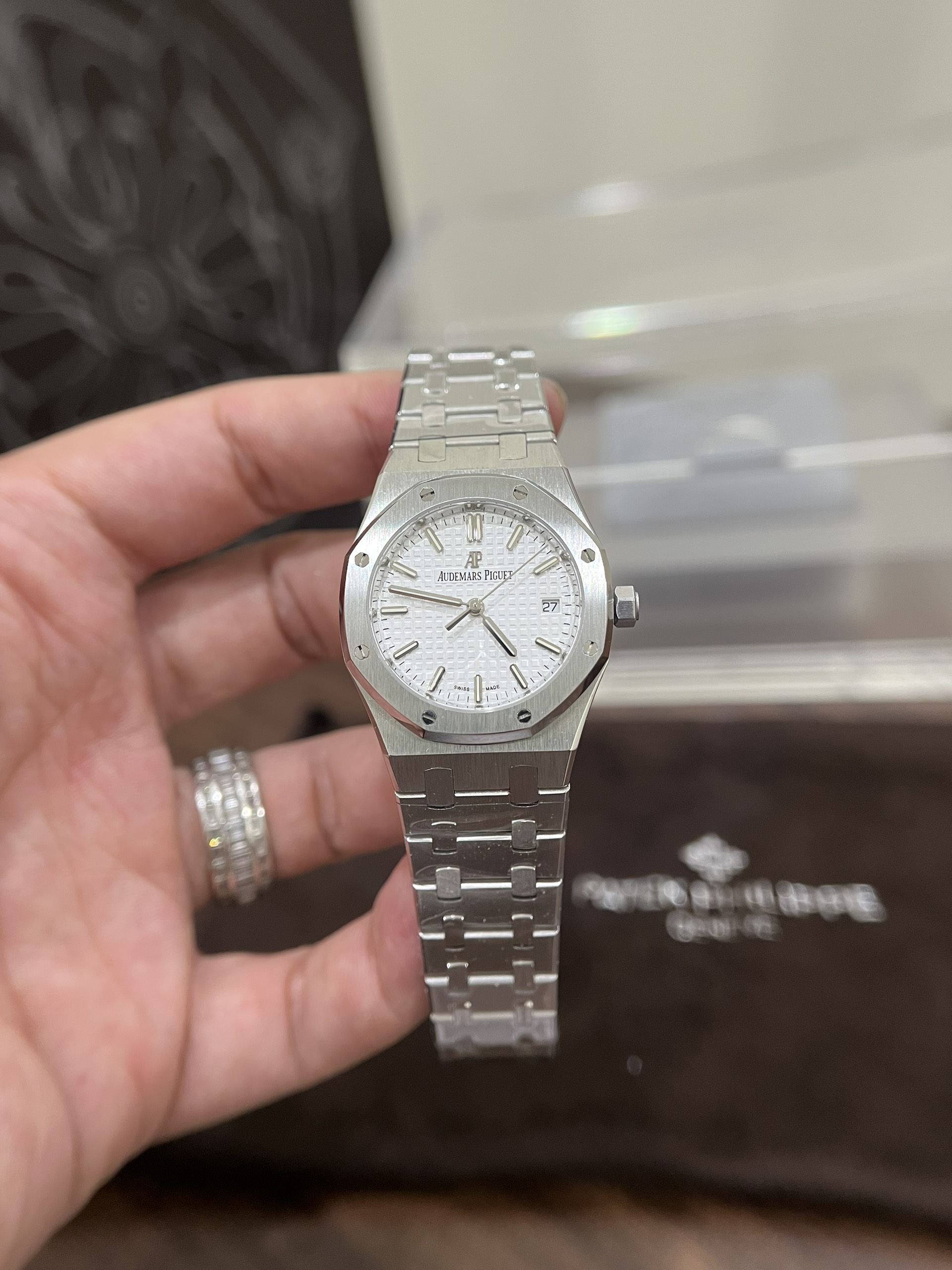 Audemars Piguet Royal Oak 77350ST Replica Watch White Dial (2) Audemars Piguet Royal Oak 77350ST Replica Watch White Dial (1)