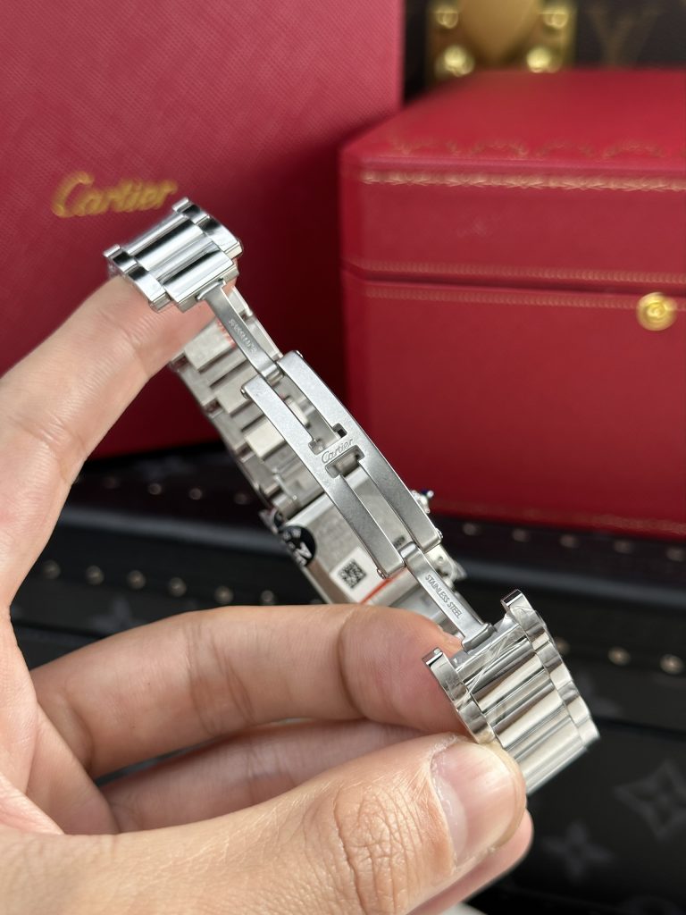 Cartier Tank Solo Replica Watches Roman Numeral Pile Dial AF Factory 22.5×33 (1)