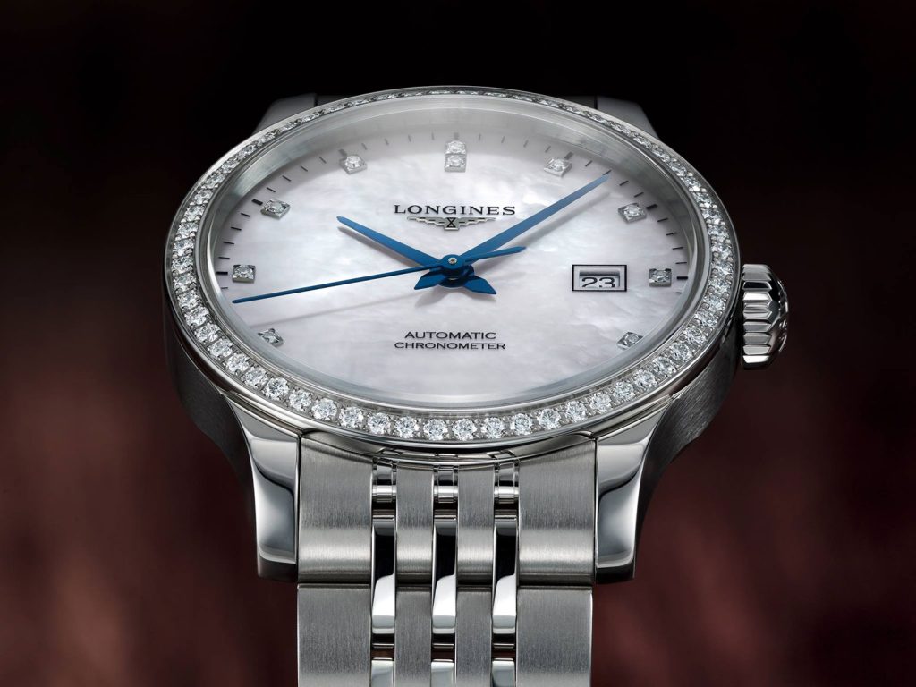 HOW TO CARE FOR DIAMOND-STUDDED WATCHES (2)